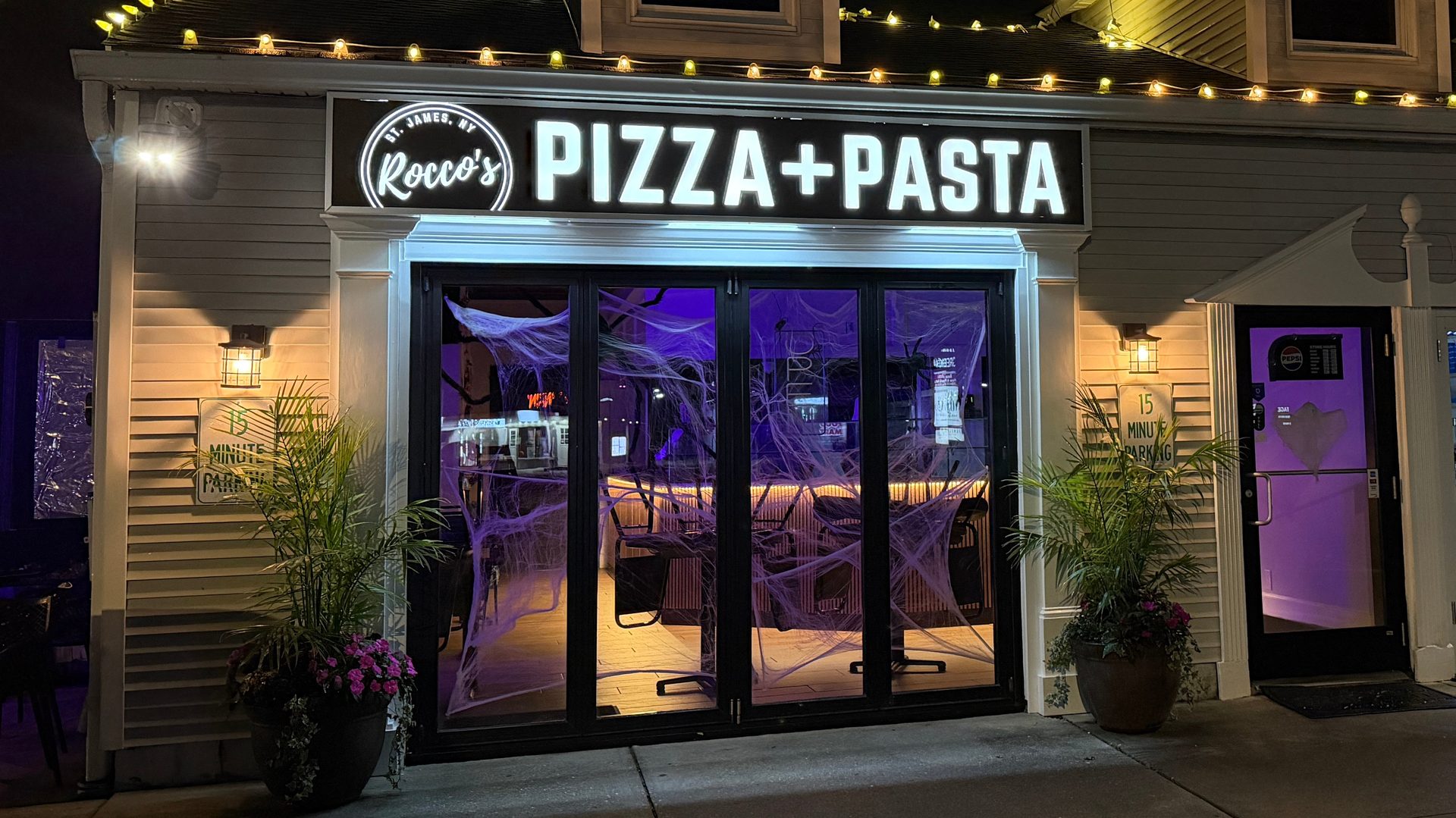 Welcome to Rocco's Pizza